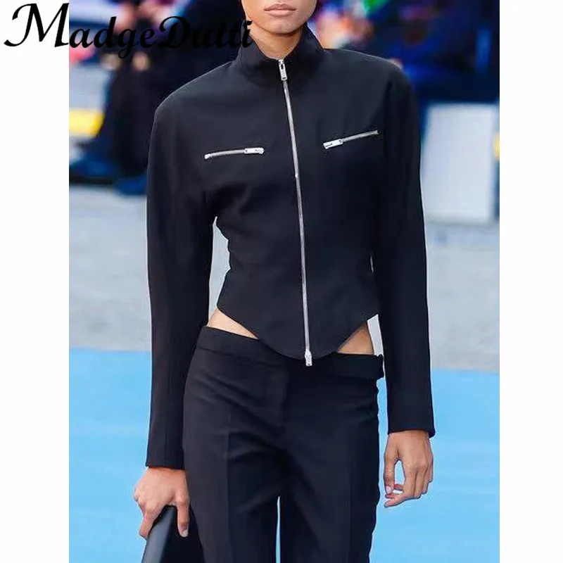 Женский короткий кардиган с воротником-стойкой, на молнии 
Женский короткий кардиган с воротником-стойкой, на молнии