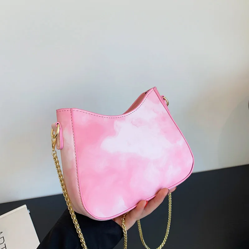 2022 модная Маленькая женская сумка на цепочке через плечо из искусственной кожи женские дизайнерские сумки роскошные брендовые сумки через ...
2022 модная Маленькая женская сумка на цепочке через плечо из искусственной кожи женские дизайнерские сумки роскошные брендовые сумки через ...