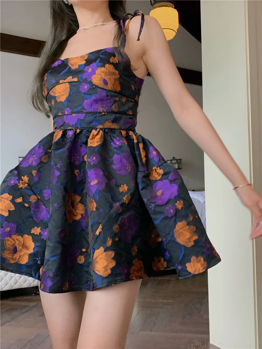 French retro floral sling dress women's summer 2021 new short princess sweet puffy dresses spaghetti flower print dresses
French retro floral sling dress women's summer 2021 new short princess sweet puffy dresses spaghetti flower print dresses