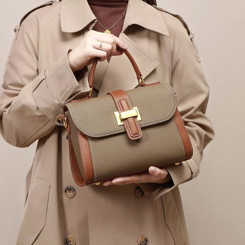 high quality luxury brand 2023 New Genuine Women's Crossbody Versatile Color Contrast Handheld Real Leather Bag Winter One Shoul
high quality luxury brand 2023 New Genuine Women's Crossbody Versatile Color Contrast Handheld Real Leather Bag Winter One Shoul