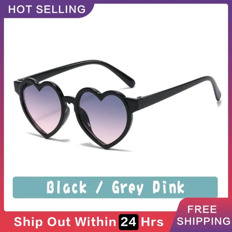 Candy Color Children's Sunglasses Korean Style Cute Heart-shaped Sunscreen Glasses Fashion Party Baby Eyewear Outdoors Eyeglass
Candy Color Children's Sunglasses Korean Style Cute Heart-shaped Sunscreen Glasses Fashion Party Baby Eyewear Outdoors Eyeglass