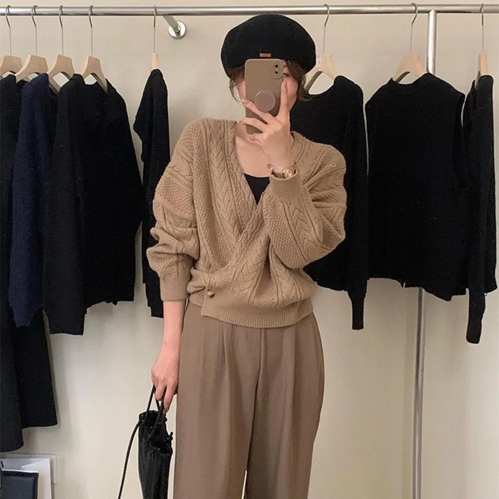 Korean Chic Pullovers Ladies Jumper Knitted Sweater Coat Women 2022 Autumn Thicken Wool One Button Cardigan Loose Warm Knit Tops
Korean Chic Pullovers Ladies Jumper Knitted Sweater Coat Women 2022 Autumn Thicken Wool One Button Cardigan Loose Warm Knit Tops
