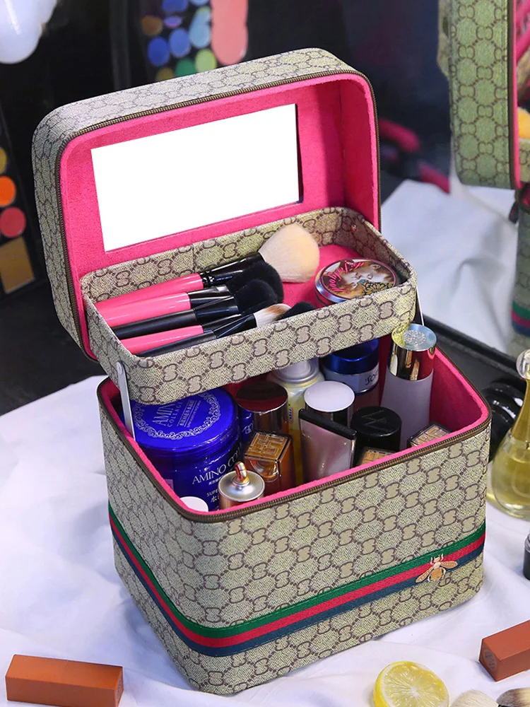 2022 New Cosmetic Skincare Women's Bag Large Capacity Female Handbag Storage Box Makeup Organizer Double-layer Travel Suitcase
2022 New Cosmetic Skincare Women's Bag Large Capacity Female Handbag Storage Box Makeup Organizer Double-layer Travel Suitcase