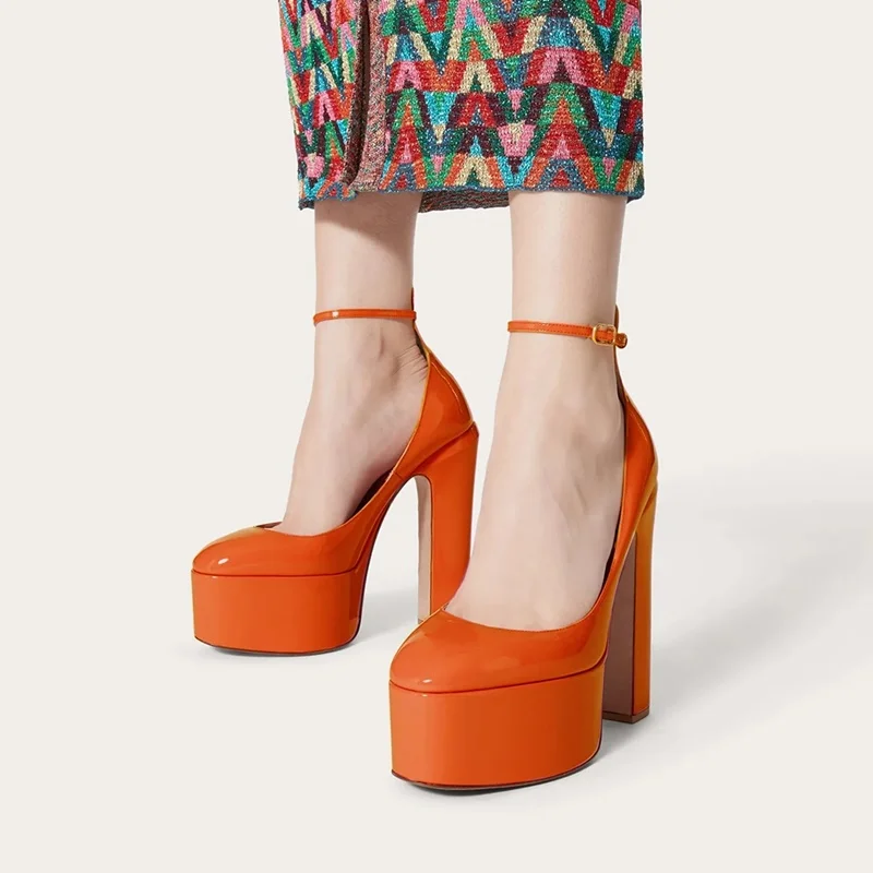 Туфли-лодочки женские классические с острым носком, на высоком каблуке
Туфли-лодочки женские классические с острым носком, на высоком каблуке