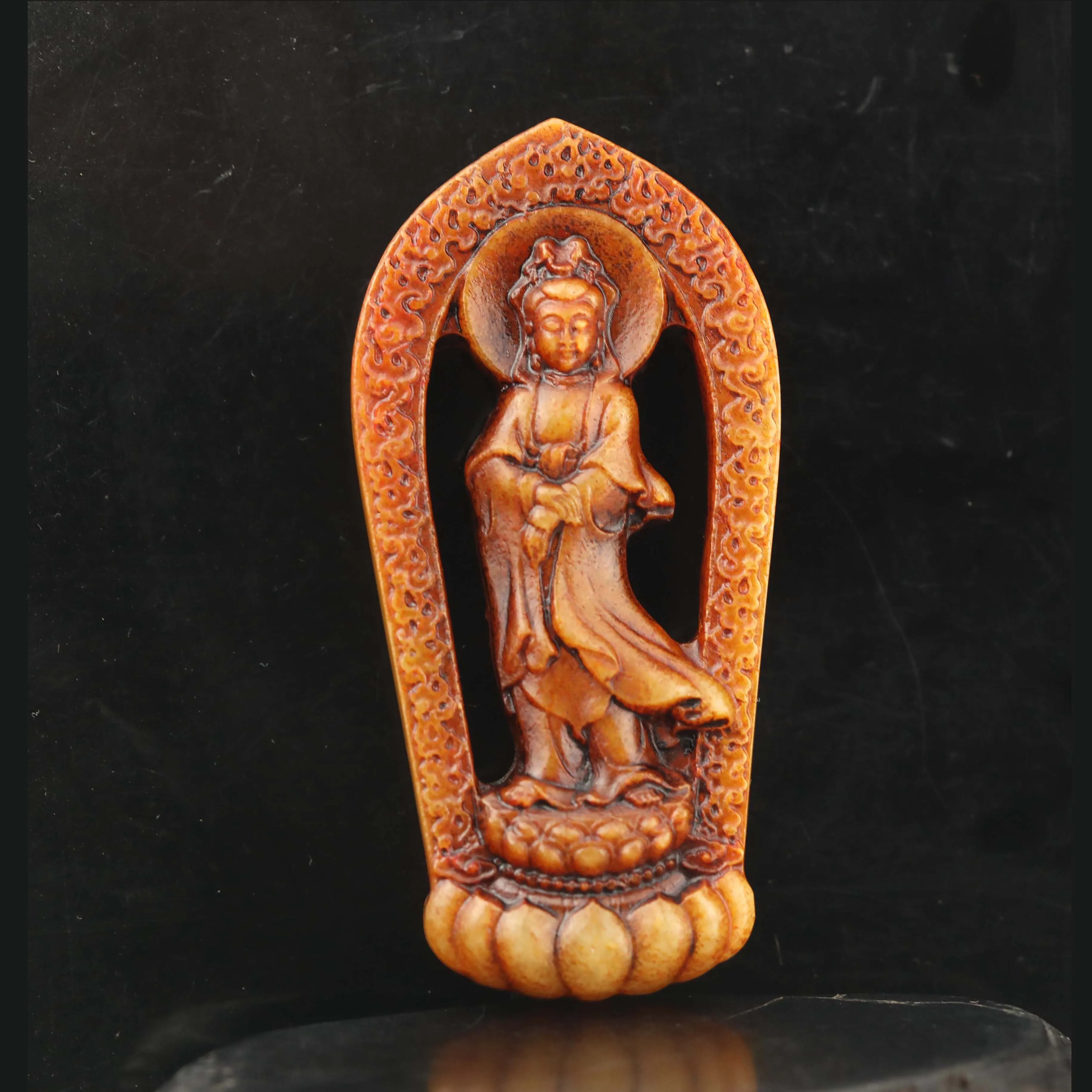 Old China Natural hetian Jade Hand Carved statue buddha guan yin pendant #1
Old China Natural hetian Jade Hand Carved statue buddha guan yin pendant #1