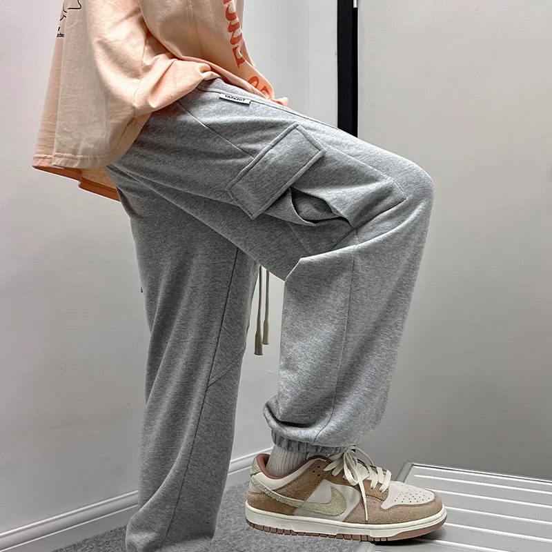 Winter Sweatpants Men Fashion Casual Pocket Cargo Pants Men Streetwear Korean Loose Straight Pants Mens Joggers Trousers M-3XL
Winter Sweatpants Men Fashion Casual Pocket Cargo Pants Men Streetwear Korean Loose Straight Pants Mens Joggers Trousers M-3XL