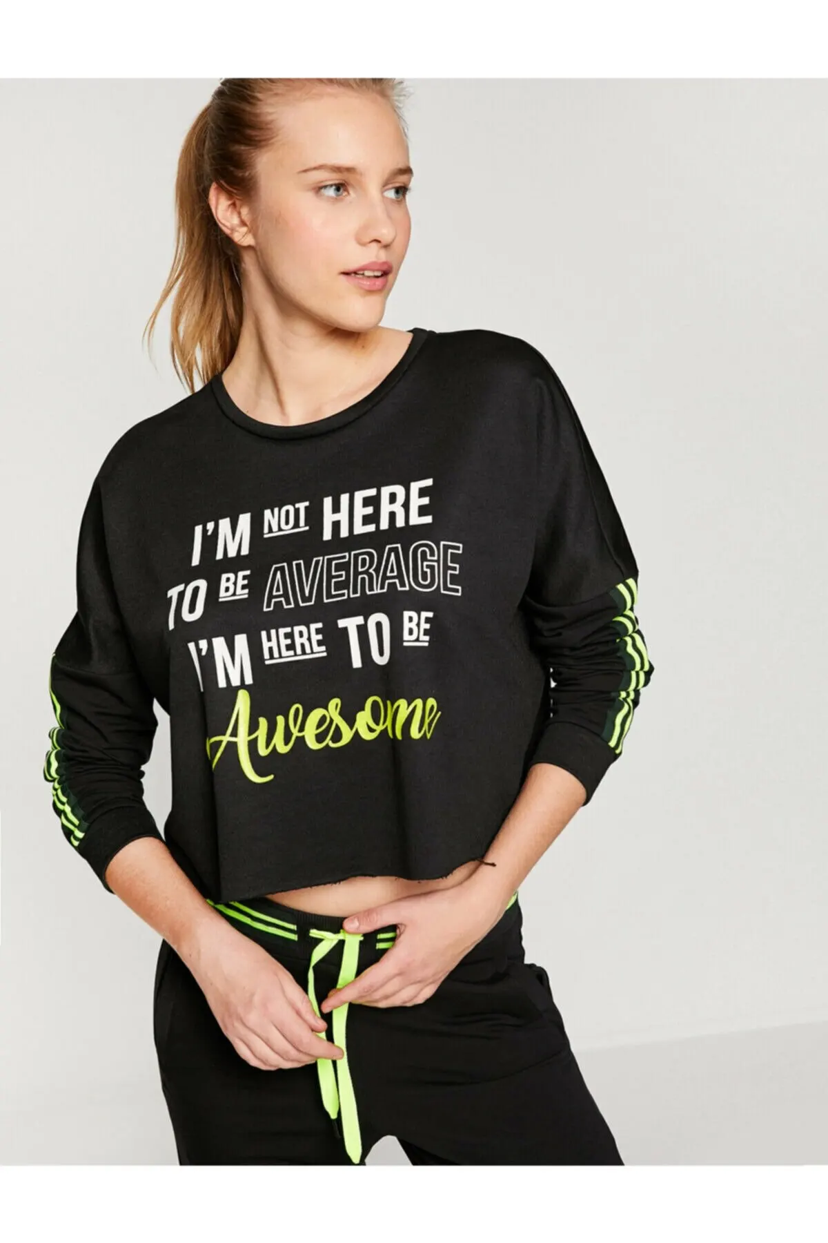 Женский свитшот, черные худи с круглым вырезом и длинным рукавом, модные всесезонные новые дизайнерские пуловеры, флисовые толстовки 
Женский свитшот, черные худи с круглым вырезом и длинным рукавом, модные всесезонные новые дизайнерские пуловеры, флисовые толстовки