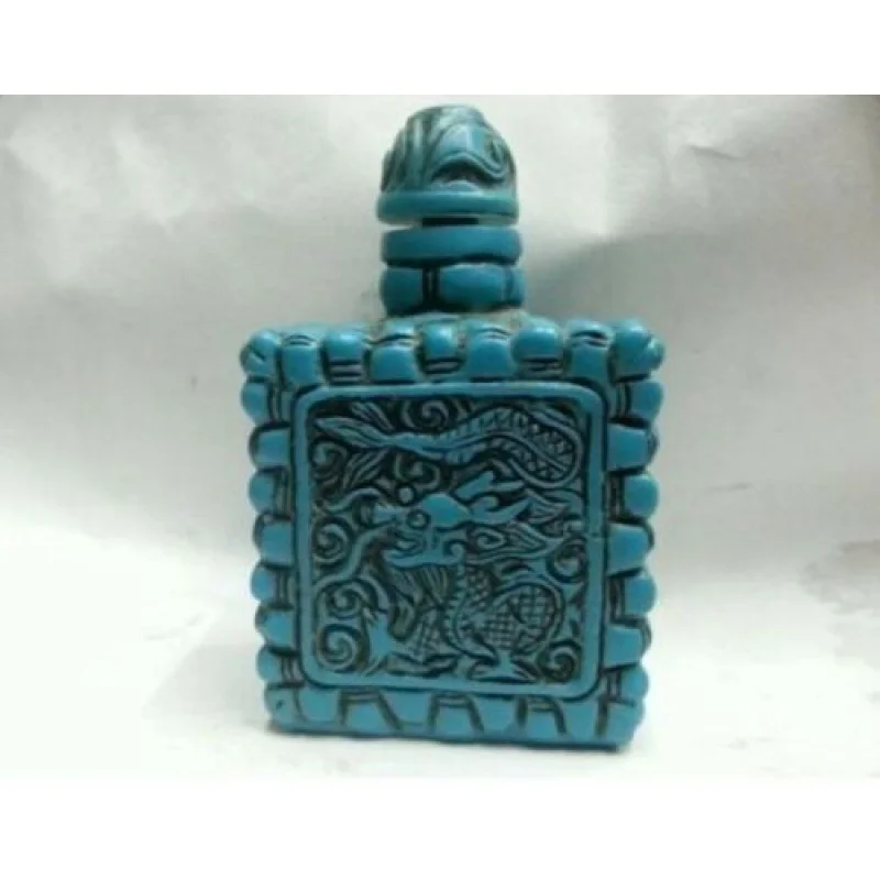 Turquoise snuff bottle collection of Chinese old hand carved dragon
Turquoise snuff bottle collection of Chinese old hand carved dragon