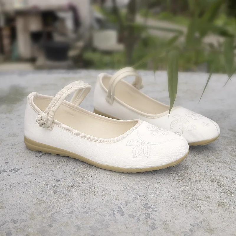 Туфли женские на плоской подошве, мягкие Повседневные кроссовки с круглым носком, классические, с ремешком с вышивкой и пряжкой, из экокожи, в этническом стиле, летняя обувь
Туфли женские на плоской подошве, мягкие Повседневные кроссовки с круглым носком, классические, с ремешком с вышивкой и пряжкой, из экокожи, в этническом стиле, летняя обувь