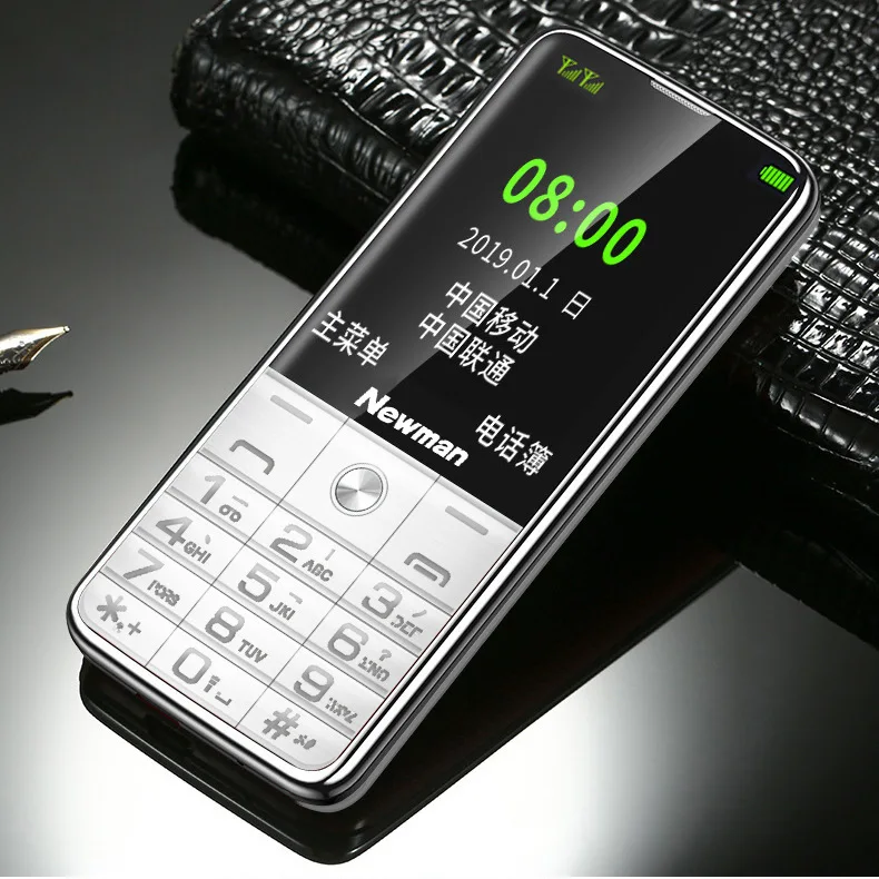L99 кнопочный мобильный телефон металлическая рамка 2,4 "две sim-карты Bluetooth мобильный телефон фонарик MP3 радио камера бигорн дешевый телефон
L99 кнопочный мобильный телефон металлическая рамка 2,4 "две sim-карты Bluetooth мобильный телефон фонарик MP3 радио камера бигорн дешевый телефон