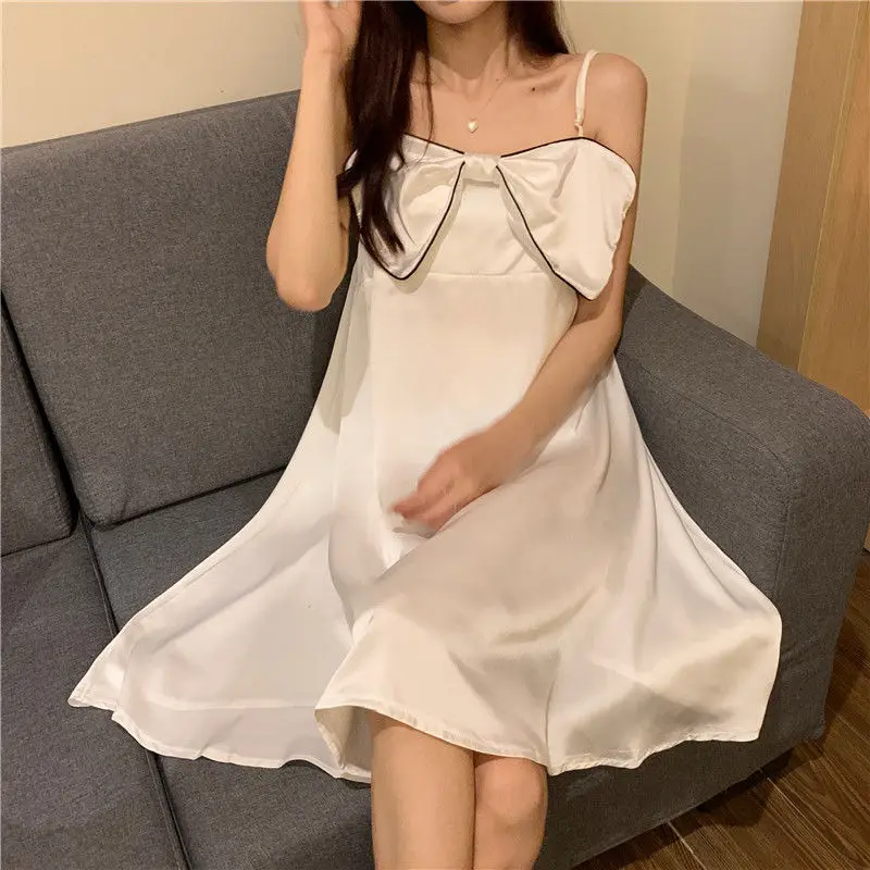 Princess Style Satin Sleepshirt Women Spaghetti Strap Nightwear Loose Home Dressing Gown with Bow Kawaii Nightgown Loungewear
Princess Style Satin Sleepshirt Women Spaghetti Strap Nightwear Loose Home Dressing Gown with Bow Kawaii Nightgown Loungewear