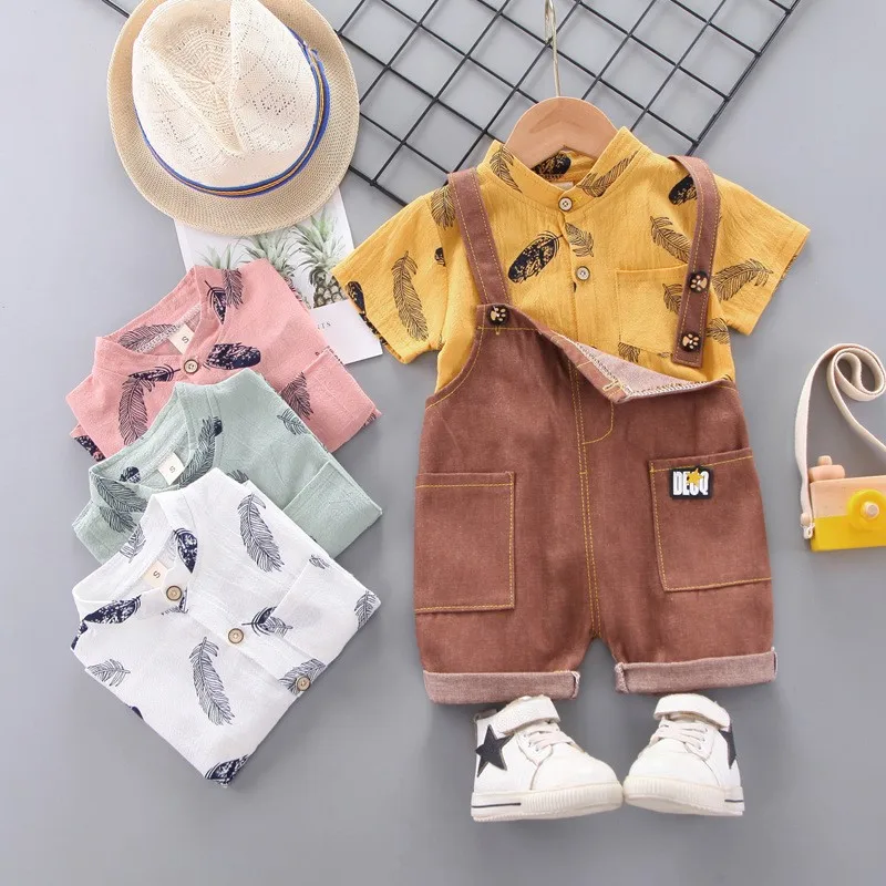 Комплект одежды для маленьких мальчиков и девочек, футболка с коротким рукавом и принтом перьев, штаны на подтяжках, комбинезоны с карманам...
Комплект одежды для маленьких мальчиков и девочек, футболка с коротким рукавом и принтом перьев, штаны на подтяжках, комбинезоны с карманам...