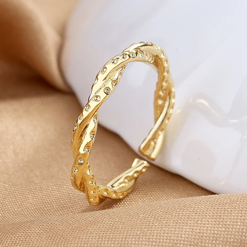 MODOMA Simple Branch Texture Design Aesthetic Rings For Women Luxury Gold Color Wedding Rings Vintage Engagement Jewelry Women
MODOMA Simple Branch Texture Design Aesthetic Rings For Women Luxury Gold Color Wedding Rings Vintage Engagement Jewelry Women