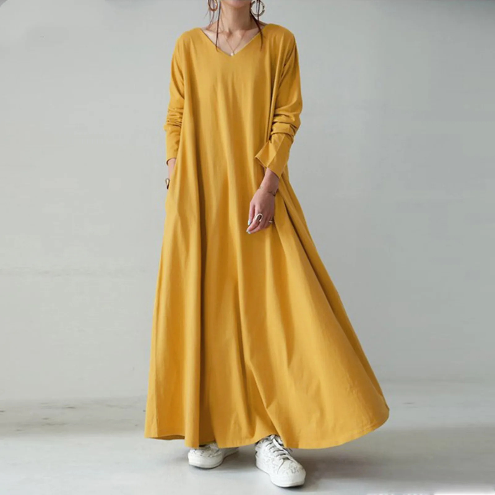 Women 2022 Autumn V Neck Maxi Long Dress Solid Color Long Sleeves High Waist Long Dress Femme Caftan Robe Fashion Muslim Dress
Women 2022 Autumn V Neck Maxi Long Dress Solid Color Long Sleeves High Waist Long Dress Femme Caftan Robe Fashion Muslim Dress