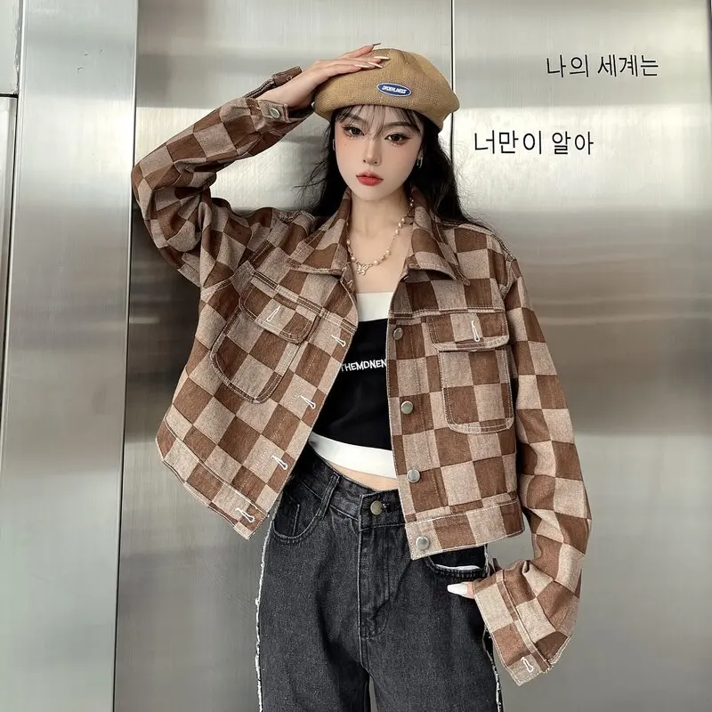 Vintage Plaid Denim Jacket Women Blue Khaki Short Outerwear Autumn Lapel Long Sleeve Jeans Jacket Casual Korean Ropa Para Mujer
Vintage Plaid Denim Jacket Women Blue Khaki Short Outerwear Autumn Lapel Long Sleeve Jeans Jacket Casual Korean Ropa Para Mujer