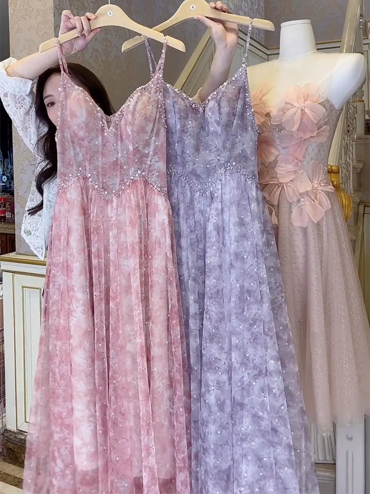BULOCHOVA New Summer Designer Print Chiffon Long Dress Women V Neck Spaghetti Strap Mesh Beaded Sequins Holiday Vestidos
BULOCHOVA New Summer Designer Print Chiffon Long Dress Women V Neck Spaghetti Strap Mesh Beaded Sequins Holiday Vestidos
