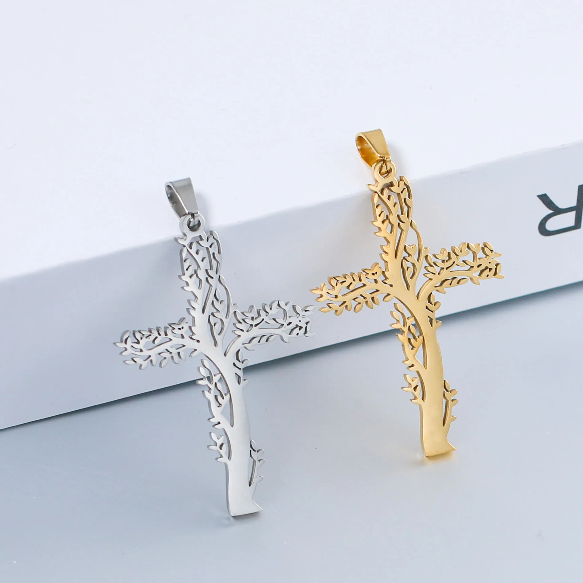 20Pcs/Lot 54x31.5mm PVD Plated Stainless Steel Cuttings Tree Crosses Pendant Charms For DIY Making Bracelets Necklaces Jewelry
20Pcs/Lot 54x31.5mm PVD Plated Stainless Steel Cuttings Tree Crosses Pendant Charms For DIY Making Bracelets Necklaces Jewelry