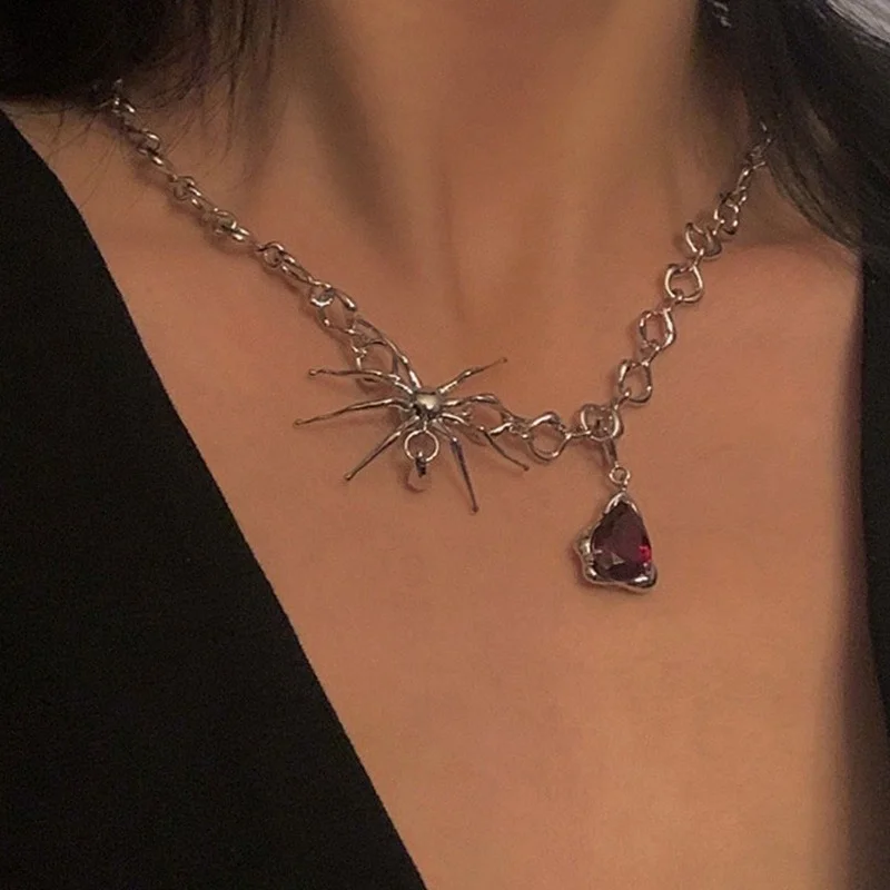 Spider Necklace Women Red Crystal Necklaces Woman Fashion Crystal Pendant Lady Party Jewelry Silver Color Trendy Metal Naszyjnik 
Spider Necklace Women Red Crystal Necklaces Woman Fashion Crystal Pendant Lady Party Jewelry Silver Color Trendy Metal Naszyjnik