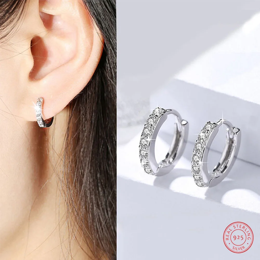 CELAYI 925 Silver Hoop Earring for Women Simulation Diamonds Earring S925 Silver Simple Wedding Banquet Birthday Valentine Gift
CELAYI 925 Silver Hoop Earring for Women Simulation Diamonds Earring S925 Silver Simple Wedding Banquet Birthday Valentine Gift