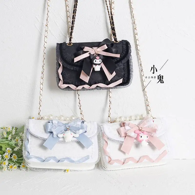 Аниме кавайная Sanrio Cinnamoroll My Melody Kuromi кружевная оригинальная сумка ручной работы с жемчужной цепочкой простая модная большая емкость
Аниме кавайная Sanrio Cinnamoroll My Melody Kuromi кружевная оригинальная сумка ручной работы с жемчужной цепочкой простая модная большая емкость