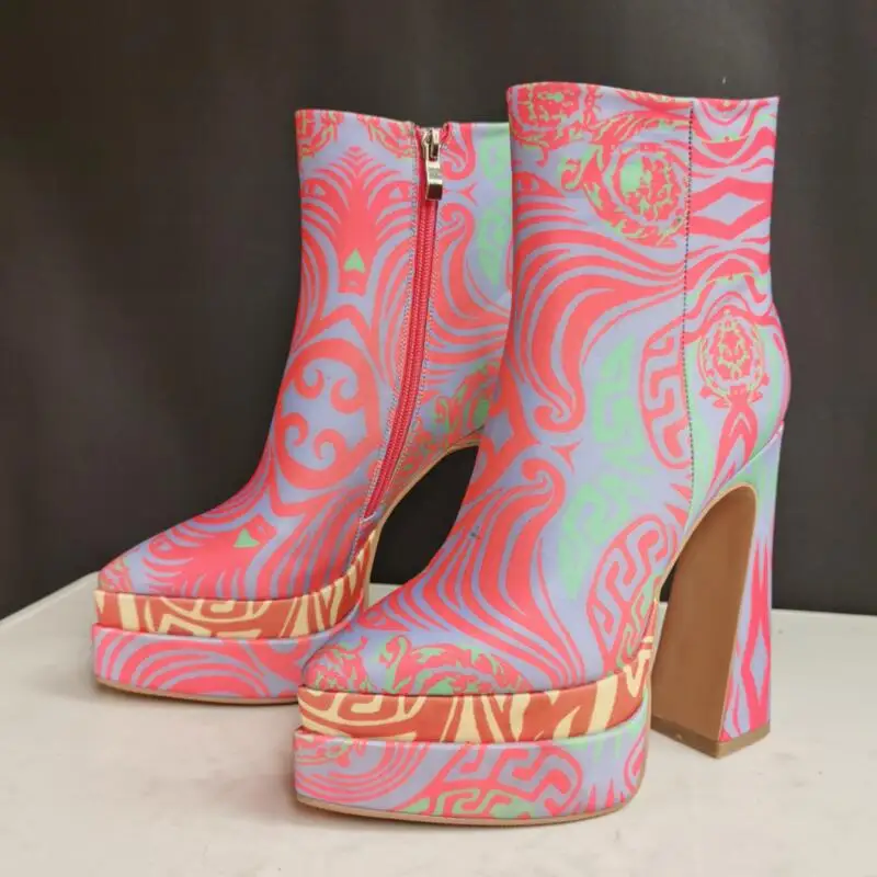 Candy Color Patent Leather Women's Ankle Boots 2022 Autumn New Thick High Heel Platform Pointed Toe Sexy Party Shoes Big Size 43
Candy Color Patent Leather Women's Ankle Boots 2022 Autumn New Thick High Heel Platform Pointed Toe Sexy Party Shoes Big Size 43