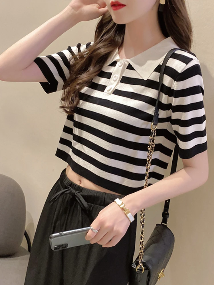 Women's T-shirt Ladies Tops Fashion Summer Lapel Pullover Slim Short Sleeve Ice Silk Knitting Button-shaped Tenafeicc
Women's T-shirt Ladies Tops Fashion Summer Lapel Pullover Slim Short Sleeve Ice Silk Knitting Button-shaped Tenafeicc