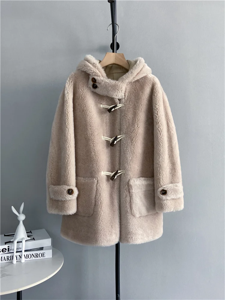 Натуральная Роскошная Новинка шерстяное пальто Оксфорд на пуговицах из овечьей шерсти средней и большой длины для молодых женщин Толстая зимняя женская шуба
Натуральная Роскошная Новинка шерстяное пальто Оксфорд на пуговицах из овечьей шерсти средней и большой длины для молодых женщин Толстая зимняя женская шуба