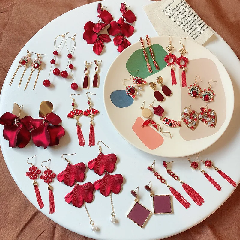 2022 Hot Sale Random Style Dangle Earrings Metal Fashion Wholesale Wholesale Earrings Exquisite Jewellery for Women
2022 Hot Sale Random Style Dangle Earrings Metal Fashion Wholesale Wholesale Earrings Exquisite Jewellery for Women