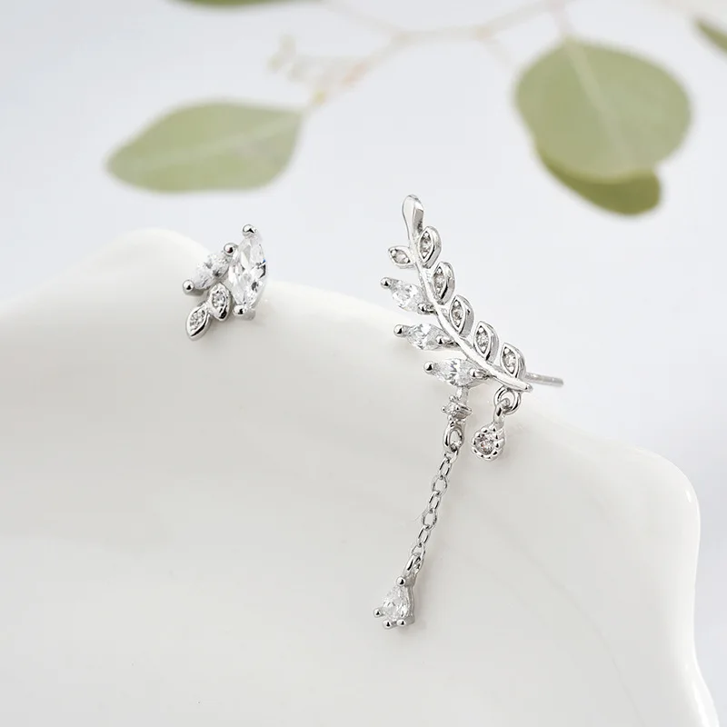 Fashion Tree Leaf Asymmetric Stud Earrings Women Inlaid Zirconia Sun Cloud Silver Color Alloy Earrings For Girl Trendy Jewelry
Fashion Tree Leaf Asymmetric Stud Earrings Women Inlaid Zirconia Sun Cloud Silver Color Alloy Earrings For Girl Trendy Jewelry