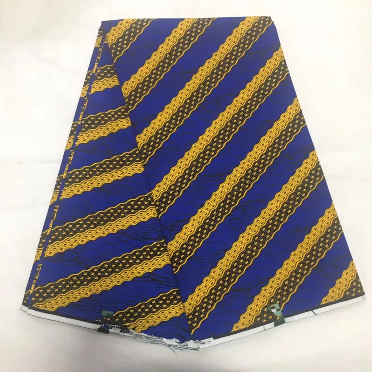 Guaranteed Veritable African Wax Printing Fabric Ghana Style Ankara Batik 100% Cotton Soft Design Nigerian Wax Fabrics 6 Yards
Guaranteed Veritable African Wax Printing Fabric Ghana Style Ankara Batik 100% Cotton Soft Design Nigerian Wax Fabrics 6 Yards