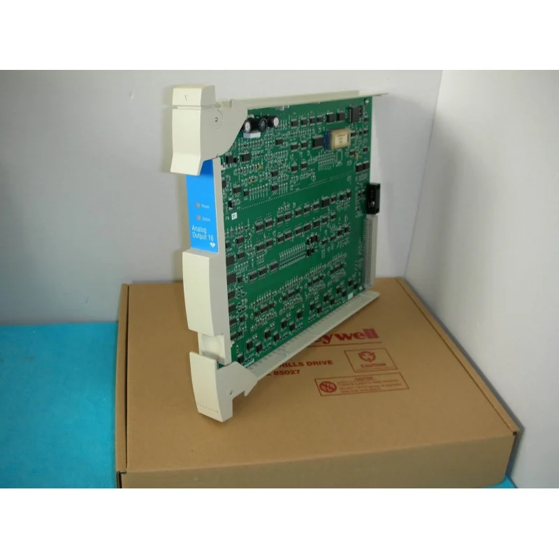 

1PC USED Honeywell/Honeywell. 80363969-150 MC-PAOY22 in box