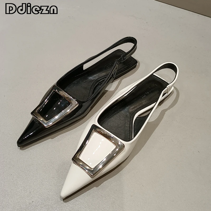 Red Women Flats Modern Sandals 2023 New In Casual Indoor Luxury Metal Decoration Slides Ladies Slippers Pointed Toe Female Shoes
Red Women Flats Modern Sandals 2023 New In Casual Indoor Luxury Metal Decoration Slides Ladies Slippers Pointed Toe Female Shoes