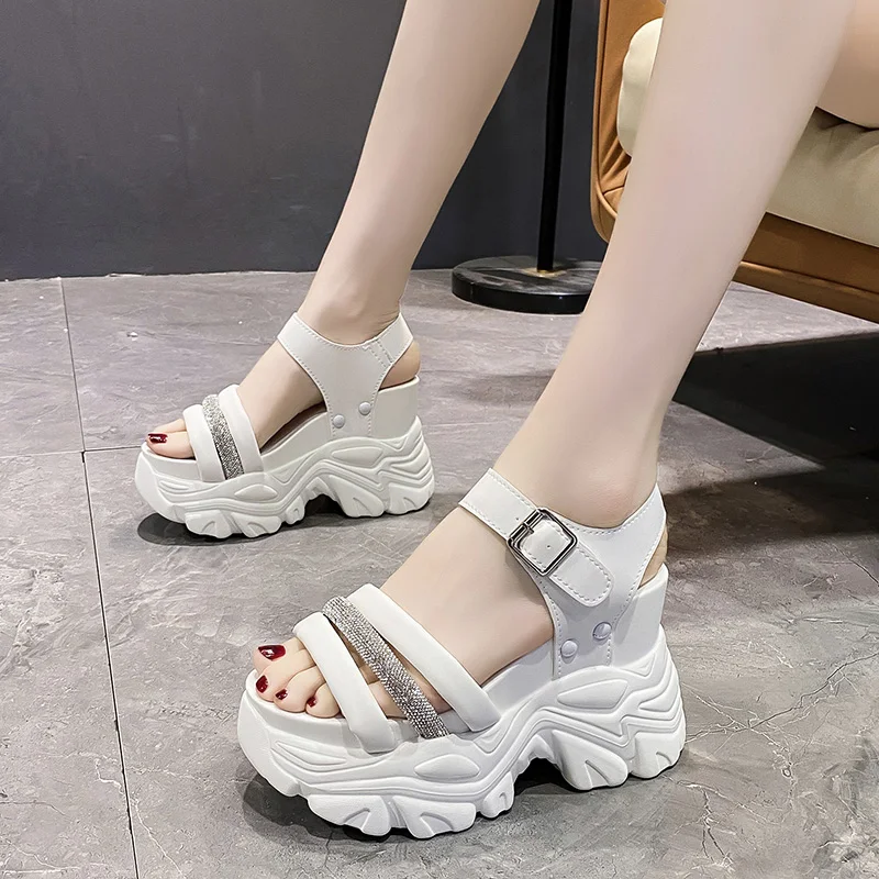 Женские босоножки на танкетке, универсальные эспадрильи бежевого цвета, на платформе и высоком каблуке, 2023
Женские босоножки на танкетке, универсальные эспадрильи бежевого цвета, на платформе и высоком каблуке, 2023