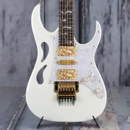 Rare 7V White Jem Steve Electric Guitar Abalone Tree of Life Inlay Floyd Rose Tremolo Lions Claw Cavity White Pearl Pickguard
Rare 7V White Jem Steve Electric Guitar Abalone Tree of Life Inlay Floyd Rose Tremolo Lions Claw Cavity White Pearl Pickguard