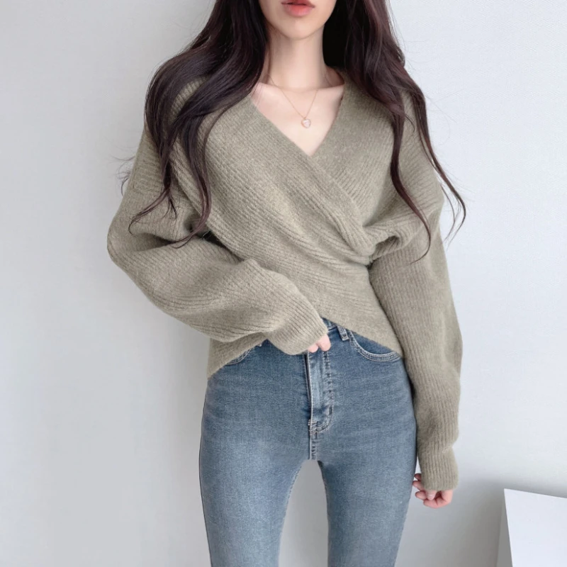 Корейский Осенний Элегантный женский пуловер с V-образным вырезом и длинным рукавом
Корейский Осенний Элегантный женский пуловер с V-образным вырезом и длинным рукавом