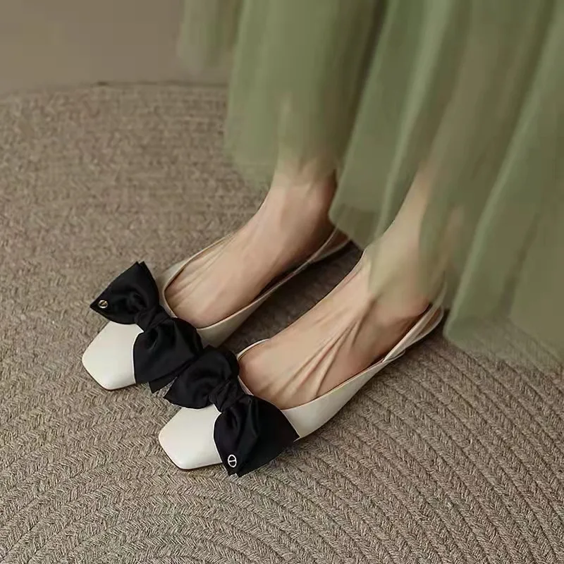 2022 New Bow-knot Toe Sandals Women's Low-heeled Spring and Summer Square Head Fairy Wind Back Empty Flat Shoes
2022 New Bow-knot Toe Sandals Women's Low-heeled Spring and Summer Square Head Fairy Wind Back Empty Flat Shoes
