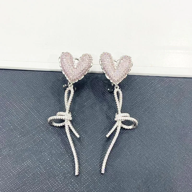 HEFANG Zirconia Inlaid Earrings Wholesale Fresh Sweet Temperament Pink Love Balloon Earrings with gift box
HEFANG Zirconia Inlaid Earrings Wholesale Fresh Sweet Temperament Pink Love Balloon Earrings with gift box
