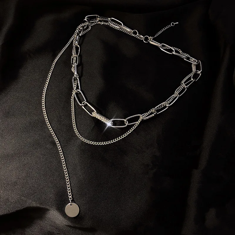 Fashion Metal Multilayer Necklaces Women Gothic Black Gold Tone Jewelry New Design Simple Tassel Clavicle Chain Prom Accessories
Fashion Metal Multilayer Necklaces Women Gothic Black Gold Tone Jewelry New Design Simple Tassel Clavicle Chain Prom Accessories