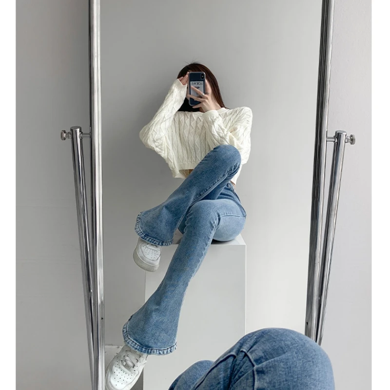 Blue Women Jeans Flare Pants High Waist American Fashion Streetwear Style Wide Leg Jean Female Straight Baggy Denim Pants
Blue Women Jeans Flare Pants High Waist American Fashion Streetwear Style Wide Leg Jean Female Straight Baggy Denim Pants