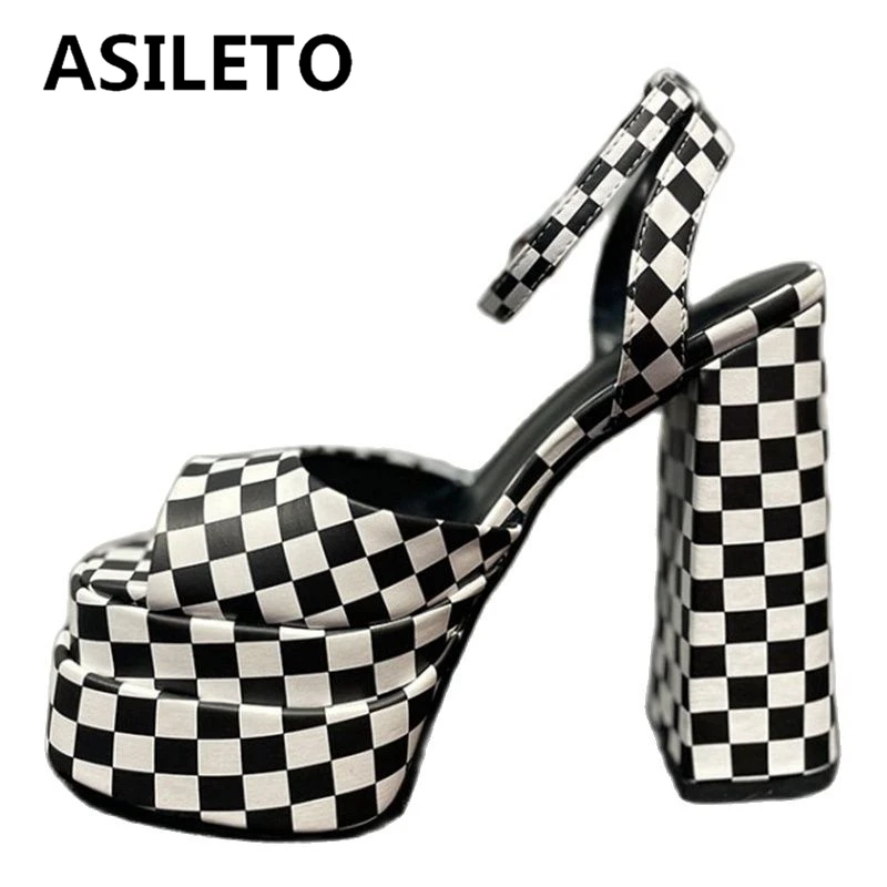 ASILETO Lady Platform Sandals Peep Toe Plaid Upper Fashion Big Size 34-43 High Block Heels Ankle Strap Black Summer Sexy S3063
ASILETO Lady Platform Sandals Peep Toe Plaid Upper Fashion Big Size 34-43 High Block Heels Ankle Strap Black Summer Sexy S3063