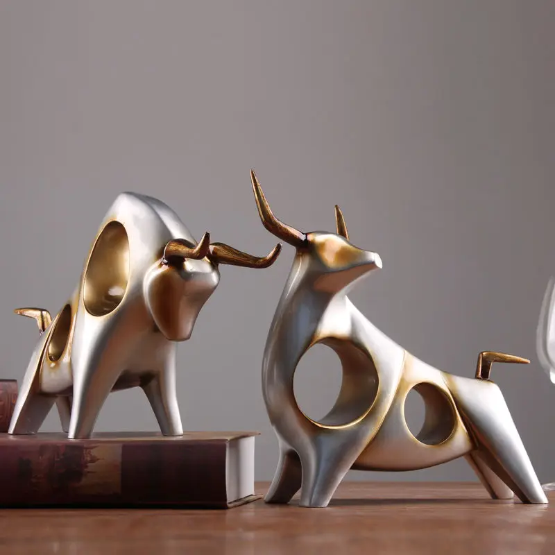 Creative cow ornaments family home living room TV cabinet wine cabinet decorations art crafts abstract animal ornaments
Creative cow ornaments family home living room TV cabinet wine cabinet decorations art crafts abstract animal ornaments