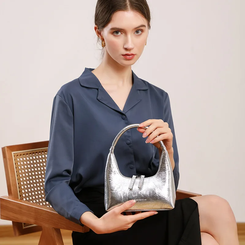 GU-BB15 Silver Underarm Bag High Quality Cowhide Ladies Handbag Genuine Leather Bag Free Shipping
GU-BB15 Silver Underarm Bag High Quality Cowhide Ladies Handbag Genuine Leather Bag Free Shipping