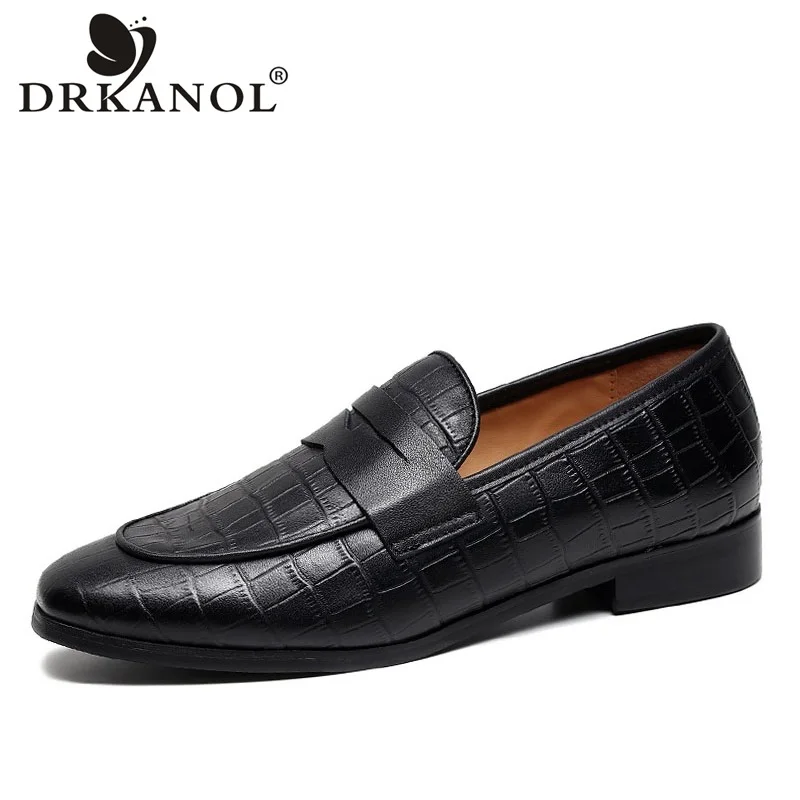 DRKANOL Fashion Ladies Flat Shoes Luxury Crocodile Pattern Slip-on Loafers Women Genuine Leather Shallow Commuter Shoes Handmade
DRKANOL Fashion Ladies Flat Shoes Luxury Crocodile Pattern Slip-on Loafers Women Genuine Leather Shallow Commuter Shoes Handmade