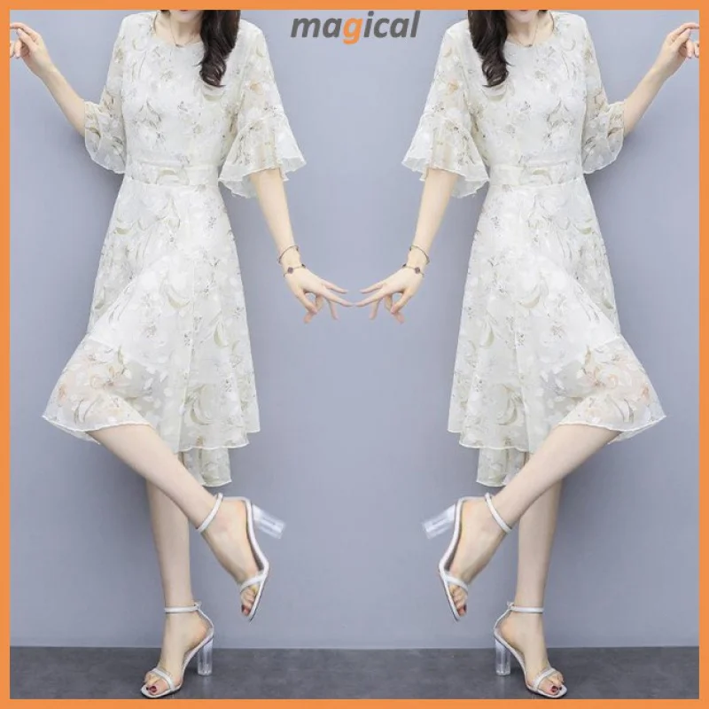 Women Floral Chiffon Dress V-collar Loose Waist Medium Fashion Dress
Women Floral Chiffon Dress V-collar Loose Waist Medium Fashion Dress