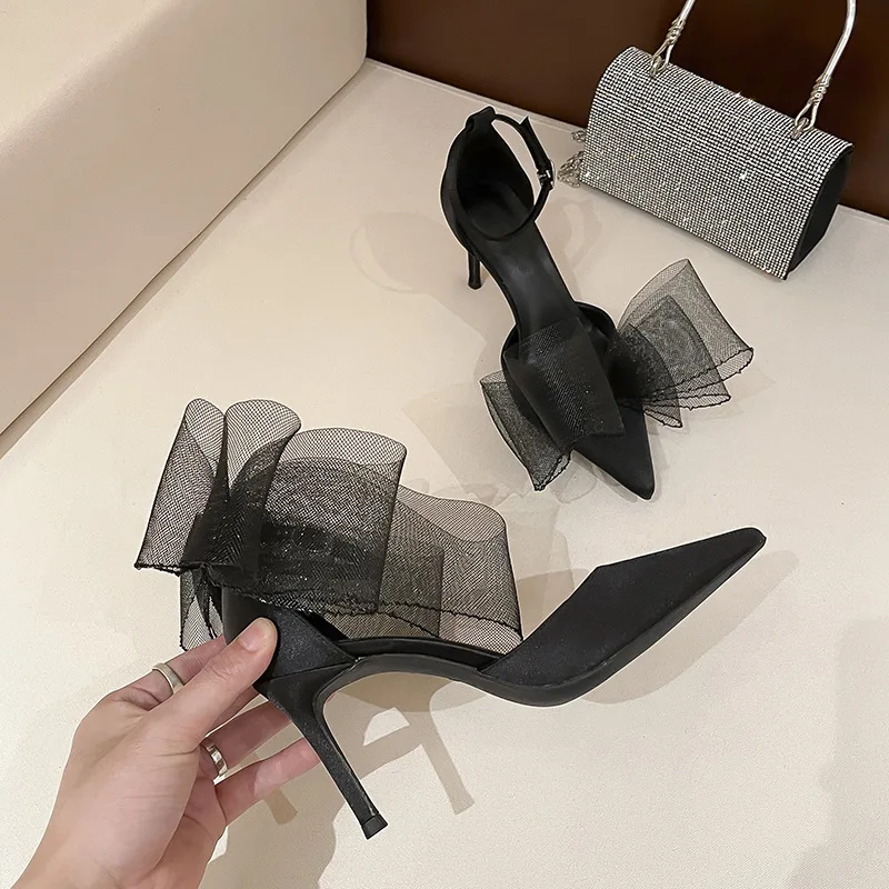 Velvet Shoes Large Size High Heel Sandal for Women Shallow Mouth Suede Big High-heeled Stiletto Flock Basic Rubber Fabric Thin
Velvet Shoes Large Size High Heel Sandal for Women Shallow Mouth Suede Big High-heeled Stiletto Flock Basic Rubber Fabric Thin