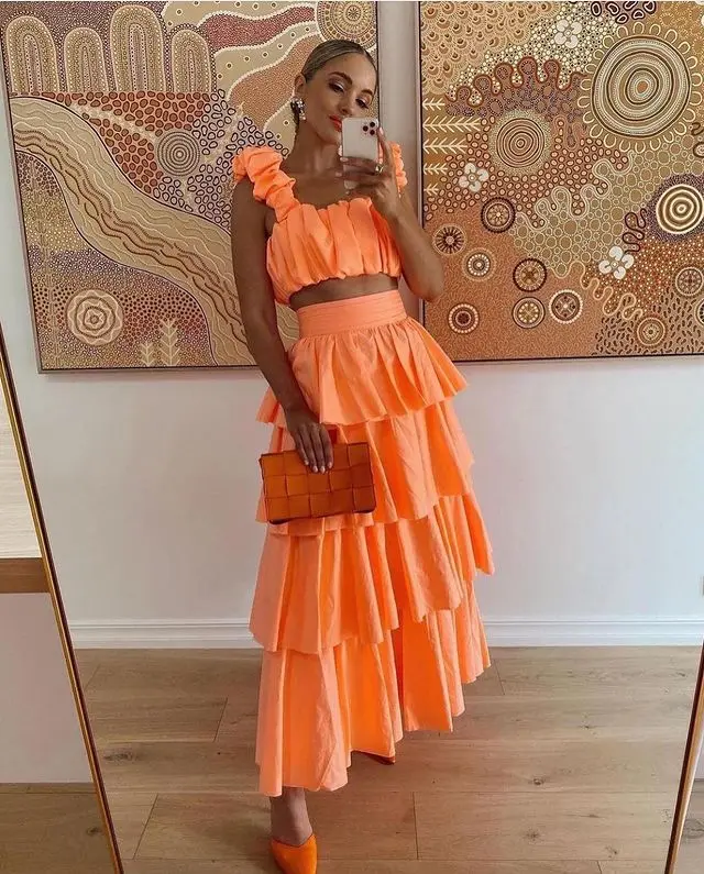 Женский летний комплект из двух предметов, Привлекательный Топ с высокой талией и многослойная юбка с оборками, праздничный костюм, лето 2023
Женский летний комплект из двух предметов, Привлекательный Топ с высокой талией и многослойная юбка с оборками, праздничный костюм, лето 2023