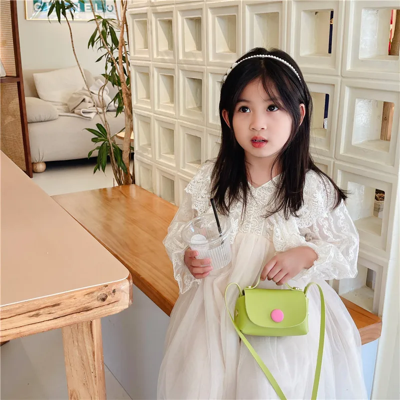 Summer Candy-colored Outdoor Kids Shoulder Bag PU Leather Cartoon Girls Princess Handbag Cute Travel Baby Mini Purse Messenger
Summer Candy-colored Outdoor Kids Shoulder Bag PU Leather Cartoon Girls Princess Handbag Cute Travel Baby Mini Purse Messenger