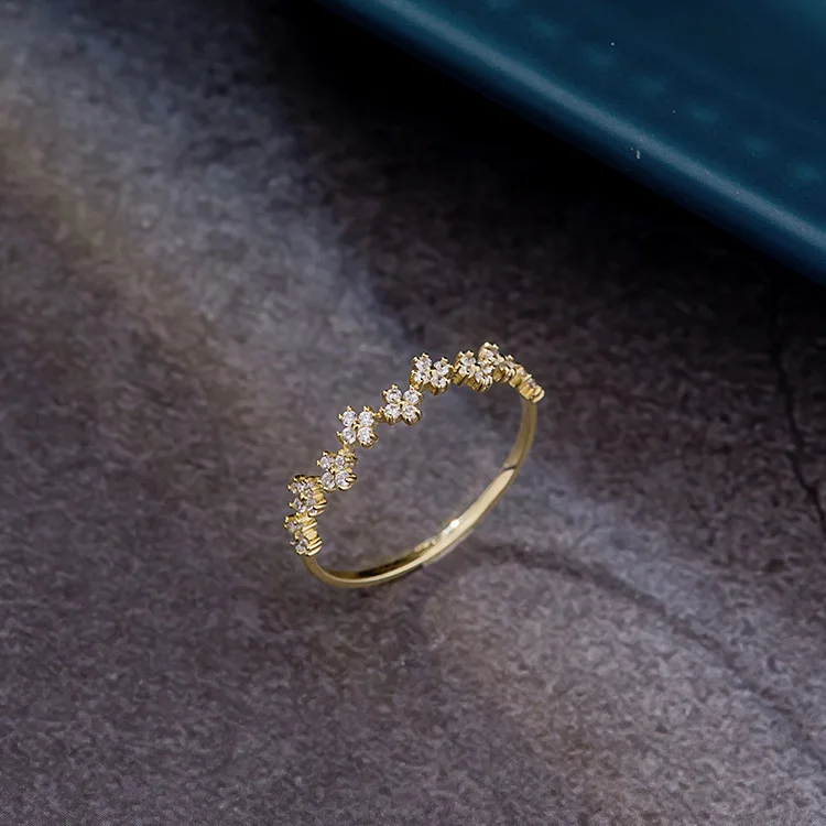New trend snowflake ring Women's design fashion personality cool style index finger ring hand ornament
New trend snowflake ring Women's design fashion personality cool style index finger ring hand ornament