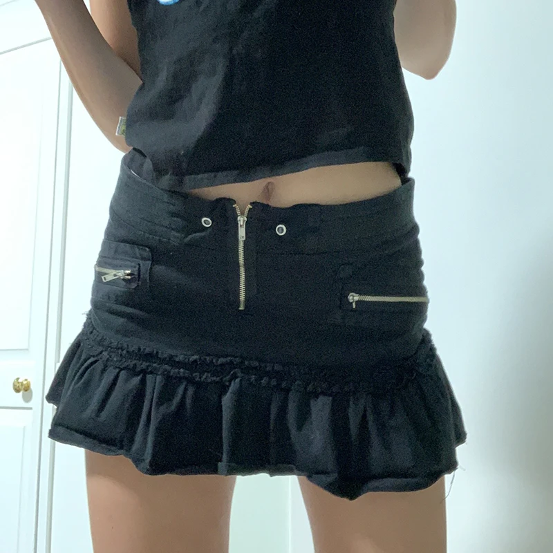 Chic Cargo Style Mini Skirts Low Waist Zipper Closure Patchwork Summer Sexy Slim Wild Female Rough Hem Wild Skirts
Chic Cargo Style Mini Skirts Low Waist Zipper Closure Patchwork Summer Sexy Slim Wild Female Rough Hem Wild Skirts