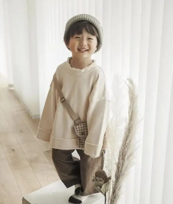 2023 Japanese Korean Spring Children's Modal T-Shirts Split Boy Girl Kids Top Casual Loose Neutral Sweater Apricot Color Coat
2023 Japanese Korean Spring Children's Modal T-Shirts Split Boy Girl Kids Top Casual Loose Neutral Sweater Apricot Color Coat